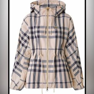 Burberry Women's Jacket sz 6